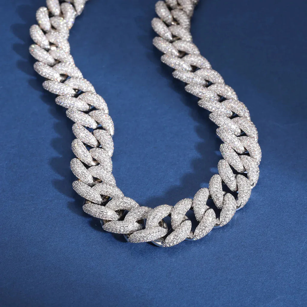 Iced Bubble Cuban Chain – ”Avalanche Links” Edition - The Gold Supply