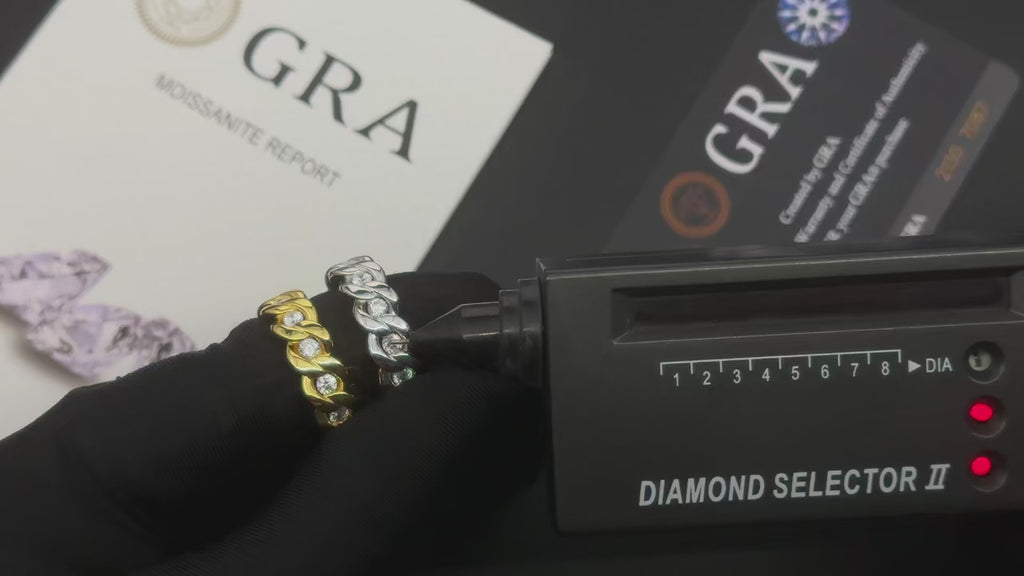 Floating Stone Cuban Link Ring – “Diamond Spine” Edition